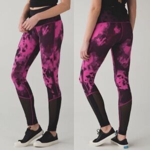 Lululemon Sweaty Endeavor Pink Fuschia Raspberry and Black Legging Size 6